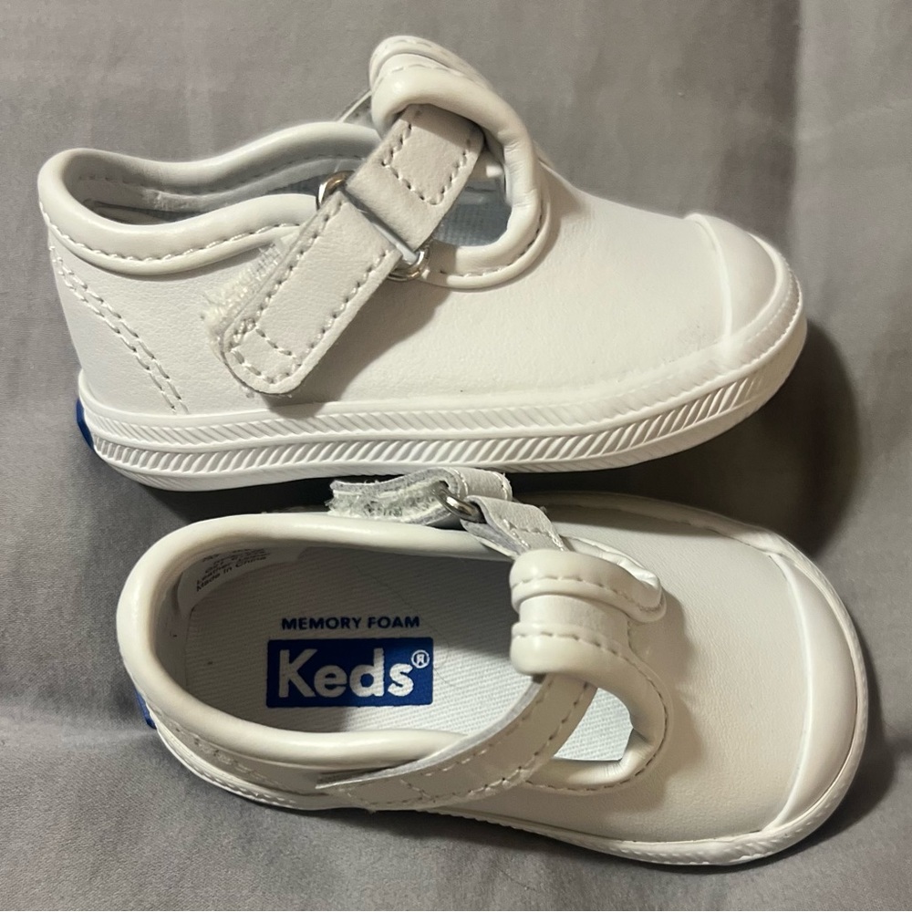 Keds infant girls white sneakers with strap size 1